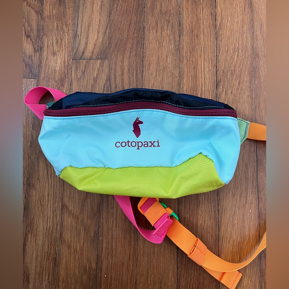 Cotopaxi Bataan Fanny pack